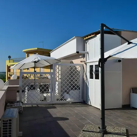 Charming Flat In - 35 Sqm - Smoking Area Access 펜션