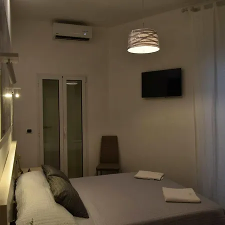 펜션 Charming Flat In - 35 Sqm - Smoking Area Access 카노사디풀리아