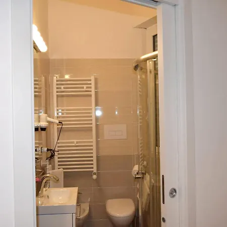 Charming Flat In - 35 Sqm - Smoking Area Access * 카노사디풀리아
