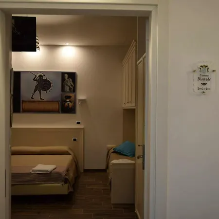 Charming Flat In - 35 Sqm - Smoking Area Access 카노사디풀리아